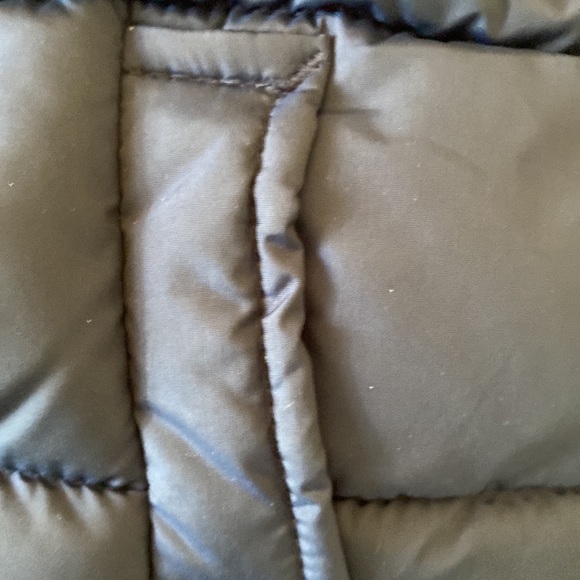 Gap Baby 6-12 Navy Peacoat Puffer Coat with detachable Hood - Picture 5 of 10